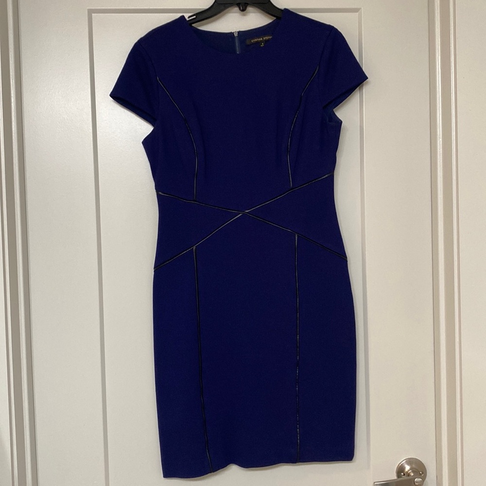 Cynthia Steffe size 8 navy dress